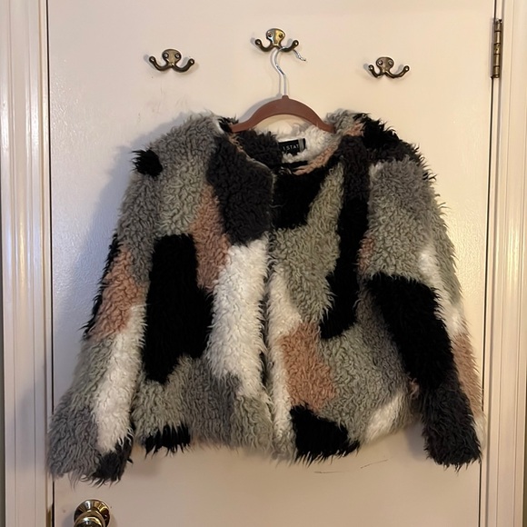 1 state Jackets & Blazers - Faux fur short jacket with hook closures.